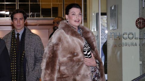 Linda Evangelista, saliendo del NH Finisterre