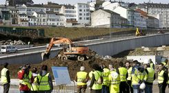 El nuevo puente, que tendr� 360 metros de largo y 14,5 de ancho, mejorar� el acceso desde la calle Serra de Meira al centro. 