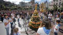 Imagen de la celebraci�n de la Festa dos Maios del 2019 en el plaza de A Ferrer�a de Pontevedra