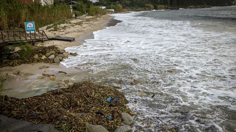 Playa de Coira, en Portosn.