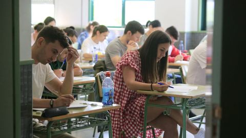 Imagen de archivo del examen para hacerse con una plaza en educación física en el IES San Xillao.