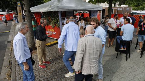 Previa a la salida de la etapa de La Vuelta en Lugo