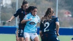 La jugadora de As Celtas Nerea Cuquejo, en el partido de ida frente al Eibar B.