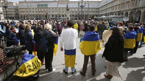 En Galicia tambin se sucedieron las concentraciones. En la imagen, una protesta en la plaza de Mara Pita, en A Corua