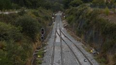 Obras en la va de ferrocarril en Laxosa, en O Corgo