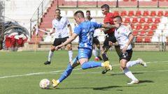 Ra�l Carnero golpea para marcar el �nico gol del partido en M�rida