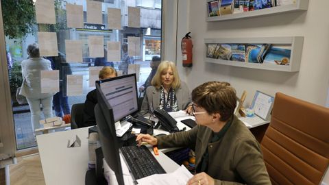 Colas para solicitar los viajes del Imserso