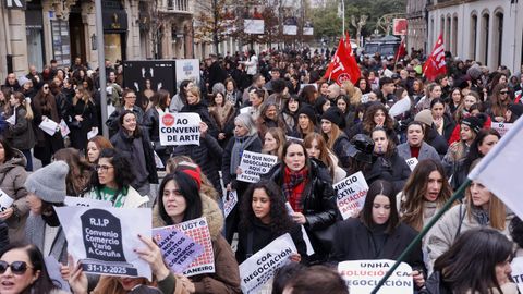 Manifestaci�n del sector textil en A Coru�a en el primer d�a de rebajas