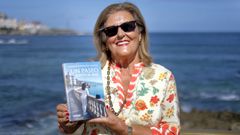 Carmen Pe�amar�a, Miti, que fue docente durante 37 a�os y gran lectora, acaba de publicar su primer libro, �Un paseo junto al mar�