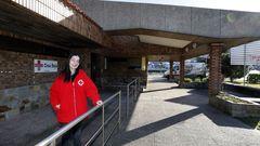 Sara Vizoso, trabajadora social de Cruz Roja, est� tratando de revivir la delegaci�n de Viveiro