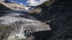 Vista a�rea de la lengua del Glaciar del R�dano (Suiza)