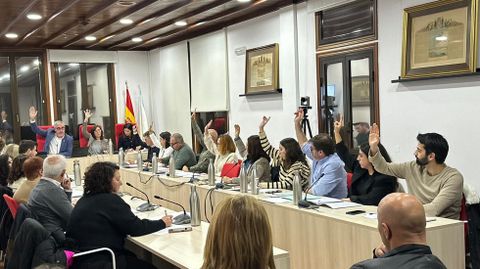 Votaci�n plenaria en Ames en noviembre, para aprobar incorporarse a la Mancomunidade Serra do Barbanza