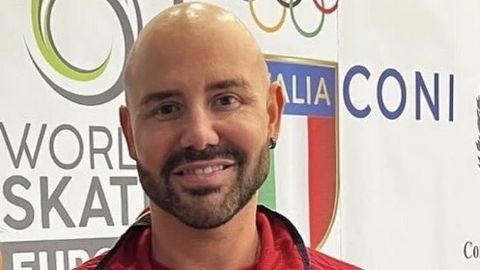 Richard Carbajales, entrenador de patinaje art�stico