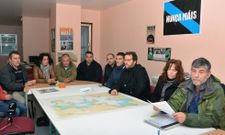 Patrones mayores y mariscadores firman el escrito de la Plataforma para a Defensa da R�a. 