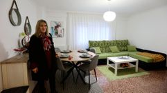 Irene Rodr�guez, en el piso que tuvo que reformar tras lograr echar a unos inquilinos que no le pagaban.