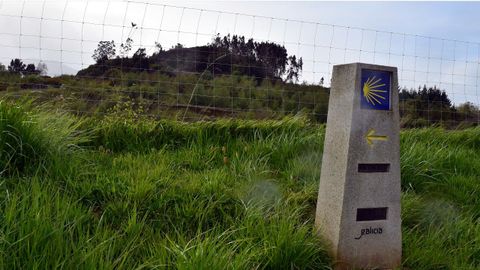 Mari�a Patrimonio y Adega denuncian que la cantera afecta al Cami�o de Santiago