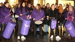 Integrantes de O So�o de Lilith en la conmemoraci�n del 8M, el viernes, en Vilagarc�a