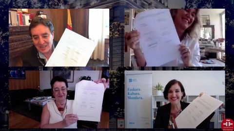 Luis Garc�a Montero, Iolanda Batall�, Rosario �lvarez e Irene Larraza firmaron telem�ticamente el acuerdo