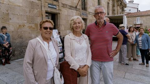 Mara Jos, Graciela y Luis Enrique Gutirrez, nietos de Abelardo, en Celanova