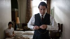 Hugh Grant y Ben Whishaw protagonizan la serie