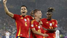 Futbolistas espa�oles.Los futbolistas espa�oles celebran un gol en la Eurocopa