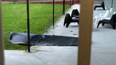 Una plancha del tejado del �nxel Casal