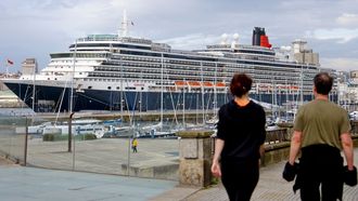 El crucero Queen Victoria hace una semana en el muelle de A Coru�a