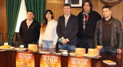 En la presentaci�n, que tuvo lugar en el Concello, no faltaron las filloas.  