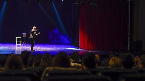 Gala solidaria en el Gustavo Freire