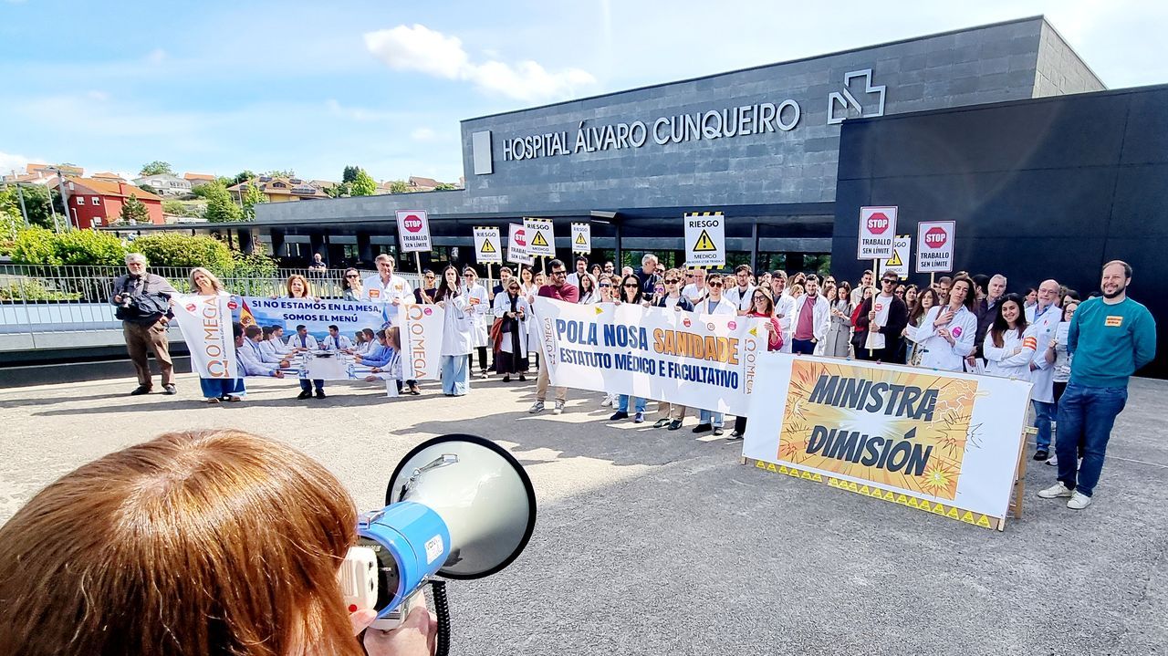 Los médicos gallegos mantienen el pulso al Gobierno y uno de cada cinco secundó la huelga en los hospitales