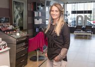 Silvia, propietaria de Silfer, ayer, en el establecimiento, ubicado en la r�a Castelao carballesa. 