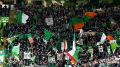 Imagen de archivo de los hinchas del Celtic de Glasgow durante el encuentro de Champions entre el equipo escoc�s y el Schachtjor Donezk