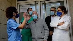 JUAN MOLINA PRIMER CORU�ES VACUNADO CONTRA EL COVID-19 EN LA RESIDENCIA  BELLOLAR