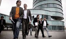 Hern�ndez se reuni� con los regidores populares de la comarca en el consistorio de Lal�n.