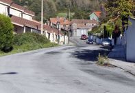 Varios viales de la parroquia de Ar�ns fueron remodelados dentro del plan de rebacheo. 