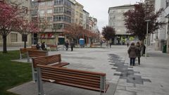 El barrio de A Milagrosa abrir� un bar comunitario en la plaza, lo que provoca controversias entre negocios