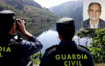 La b�squeda de Ernesto Torre ?en la foto? se centr� los �ltimos d�as en el cauce del r�o Mi�o. 