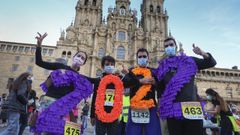 Santiago vuelve a disfrutar de las carreras populares con el deporte y el humor de la San Silvestre