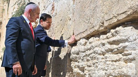 Benjamin Netanyahu y Marco Rubio en el Muro de las Lamentaciones.