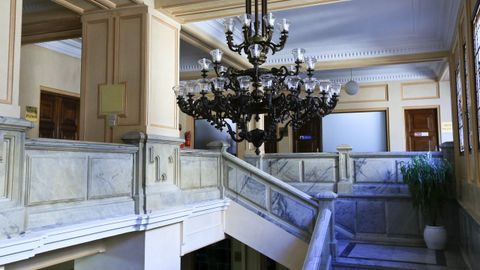 Reforma interior de la Casa Consistorial de Lugo, con escaleras y vidrieras, 1943
