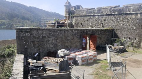 Trabajos de rehabilitaci�n en el castillo de San Felipe, en una foto tomada hace unas semanas.