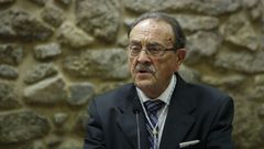 Xos Lus Franco Grande, nunha intervencin na Real Academia Galega no ano 2017.