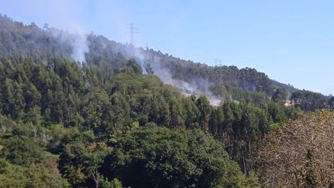 El Monte Areo, en Gijn, tras estabilizarse el incendio