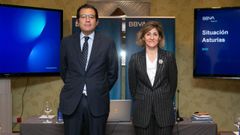 Miguel Cardoso, economista jefe para Espa�a de BBVA Research, y Marta Alonso, directora de la Territorial Noroeste de BBVA