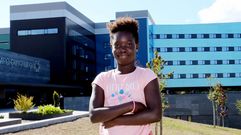 El viaje de la futura doctora Salla de Senegal a un quir�fano vigu�s