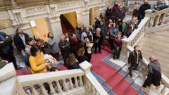 Visitantes en el parlamento asturiano.