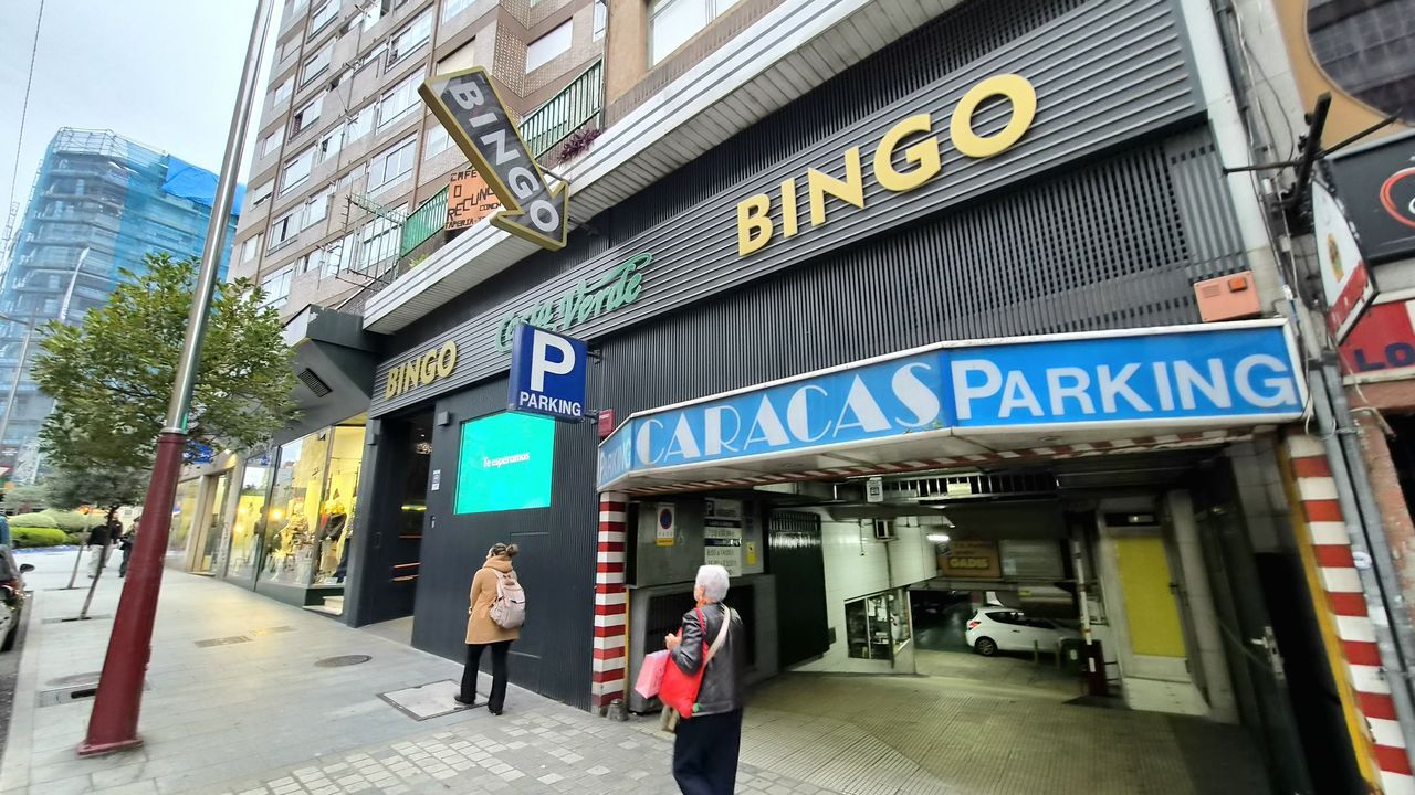 22 salas de juego de Vigo están a menos de 300 metros de centros escolares y hoy se prohibirían