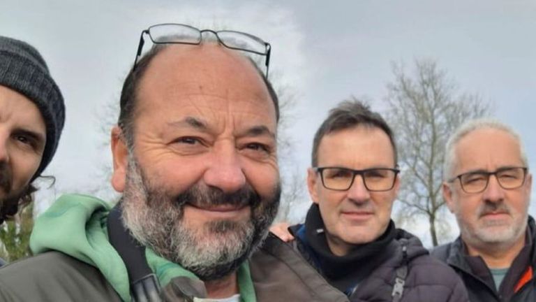 Ricardo Hevia con otros compa&ntilde;eros en un viaje anterior.