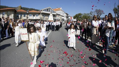 SEMANA SANTA,PROCESION Y REPRESENTACION DE LA ANUNCIACION DE LA PALOMITA EN MUROS