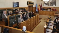 Los concejales socialistas, arriba a la derecha, votaron los presupuestos con el gobierno, tras el pacto inicial con el grupo municipal y el posterior acuerdo tambin con los dos concejales oficialistas